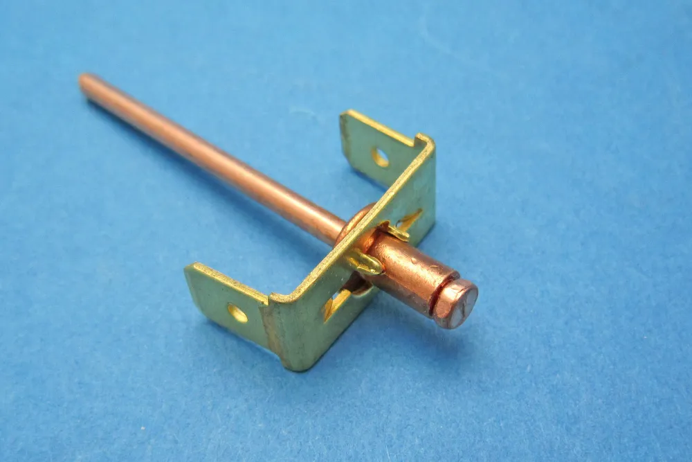 Terminals & Connectors > Non-insulated & Insulators - Rivet-On Earth ...
