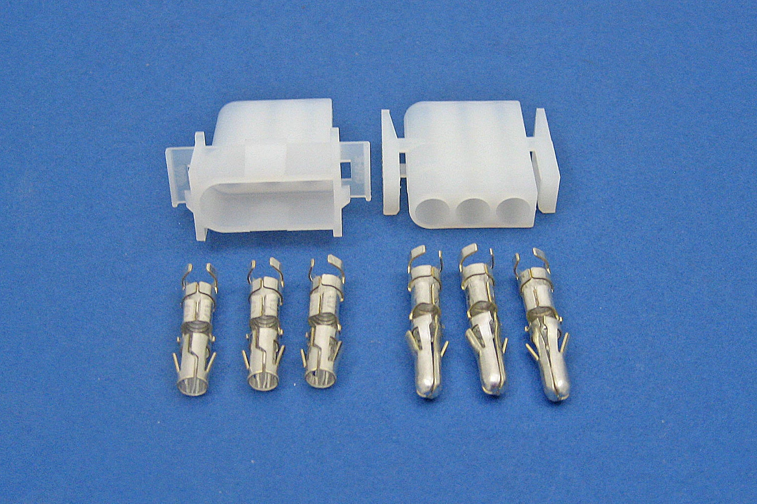 Terminals & Connectors > Multiple Connectors MateNLok 3.5mm