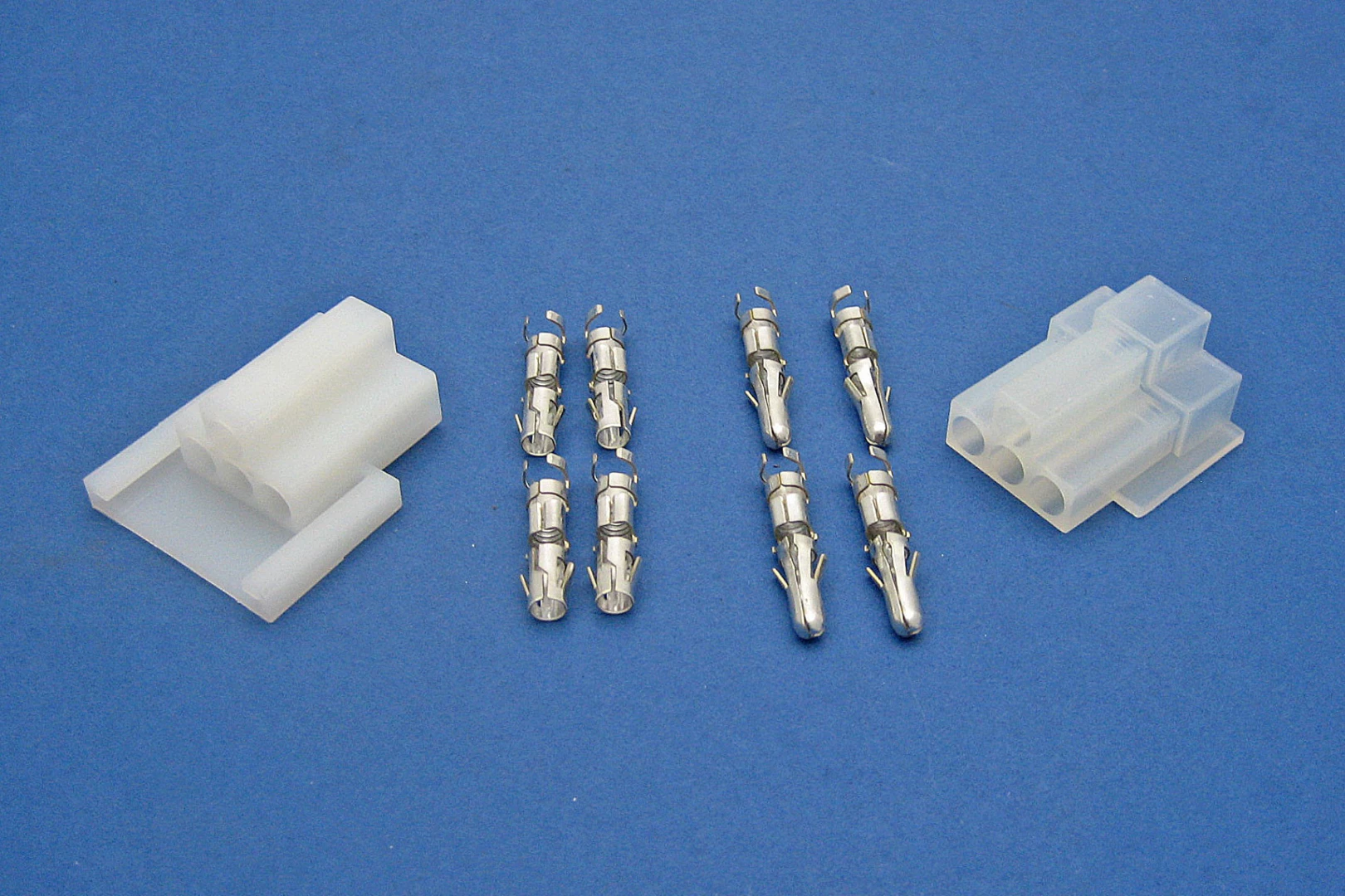 Terminals & Connectors > Multiple Connectors MateNLok 3.5mm