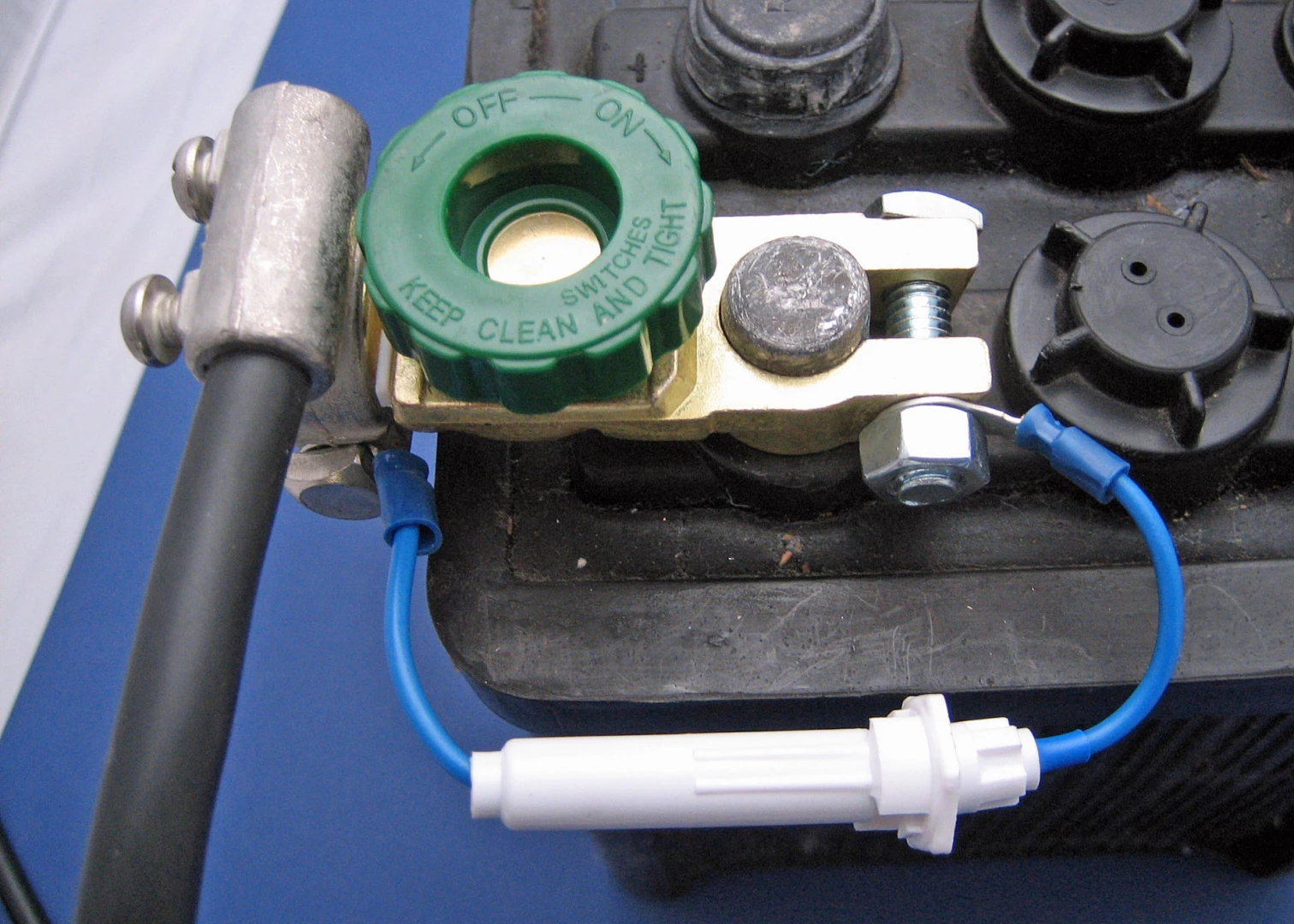 Switches > Battery Isolator Switches - Quick disconnect battery ...