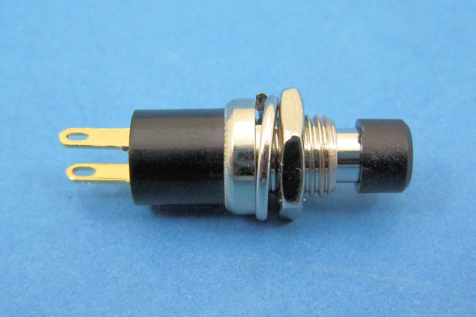 Switches > Push Button Switches - Miniature Latching - Auto Electric ...