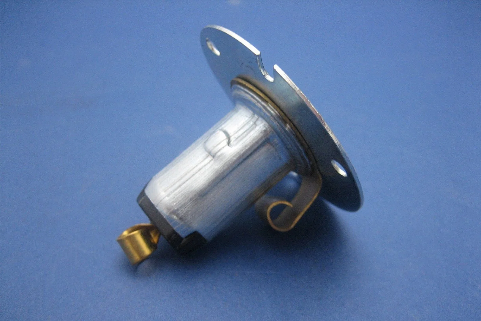 Lighting > Bulb Holders - Lucas L594 bulb holders - Auto Electric ...