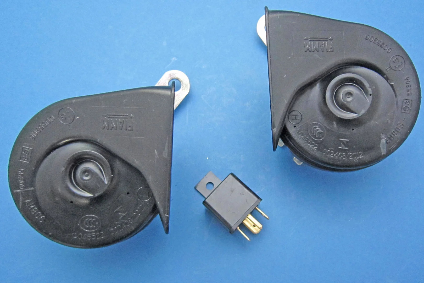 Vehicle Electrical Accessories > Vehicle Horns Twin Fiamm electric