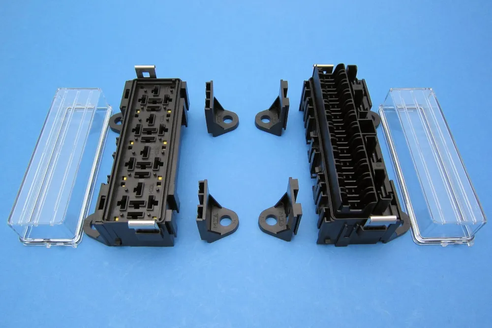 Fusing > Fuse Boxes - Blade Fuse Type - Surface mounted - Auto Electric ...