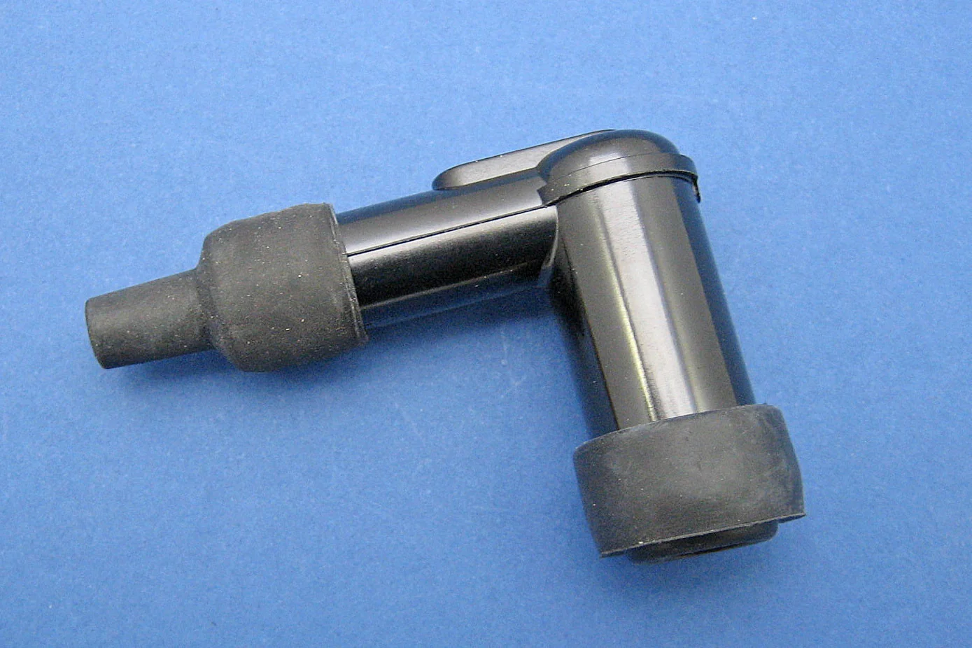 Ignition Accessories > Plug Caps - NGK LB05F Suppressed 90° Plug Cap ...