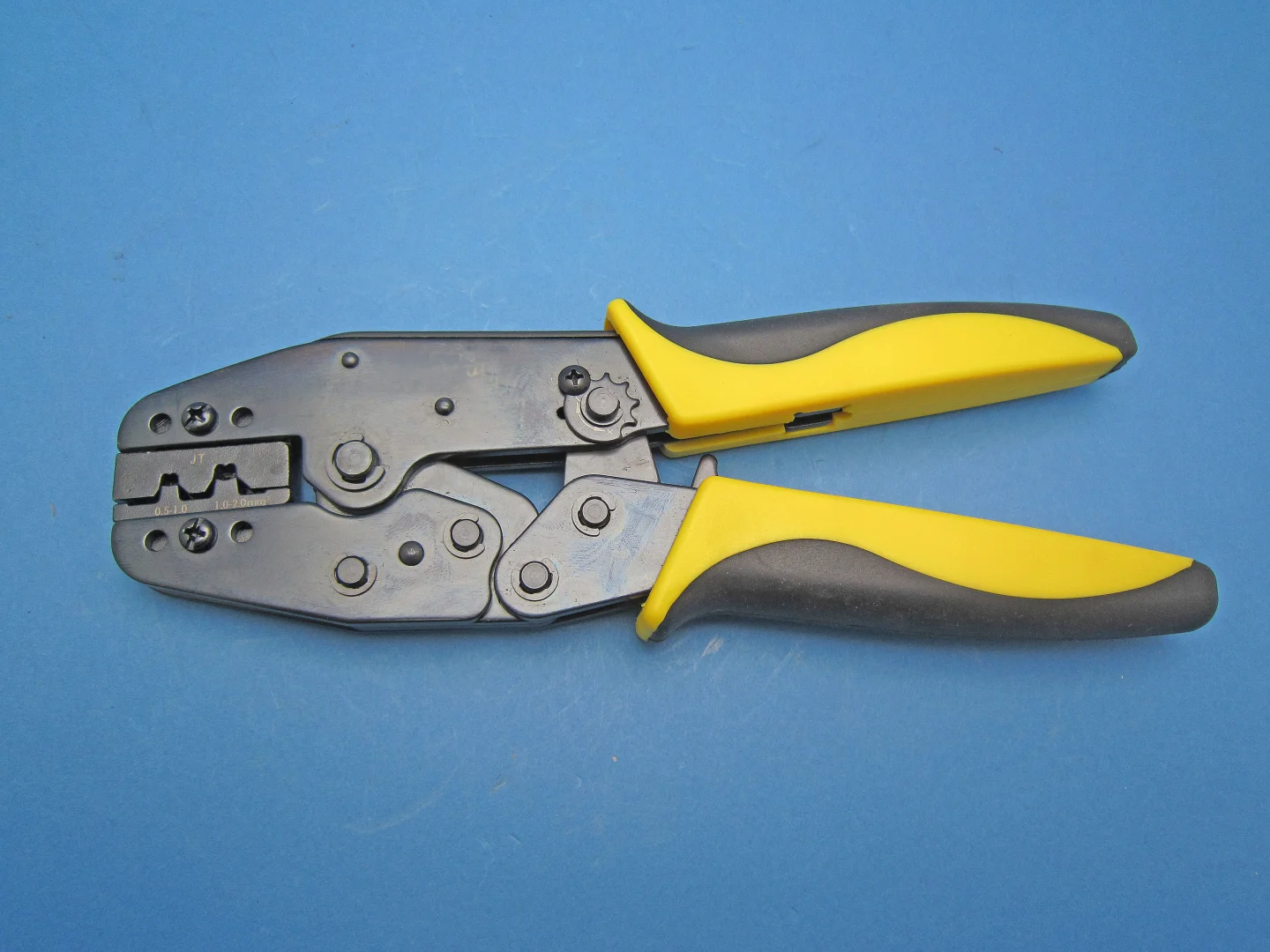 Tools & Testing > Tools - Crimping Tool for Junior Timer Terminals ...